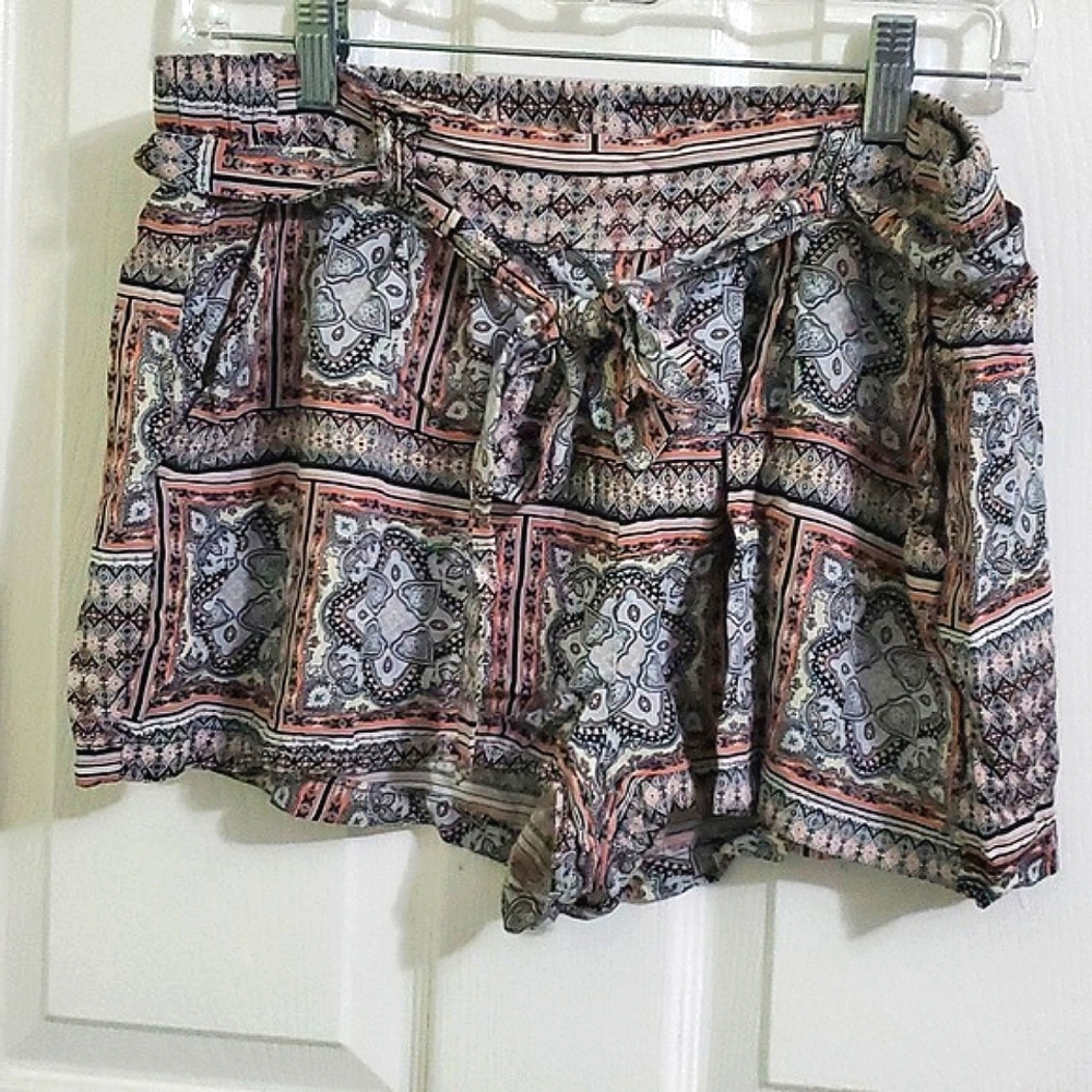 Boom Boom Jeans Boho Floral Paperbag Tied Waist Flowy Shorts L